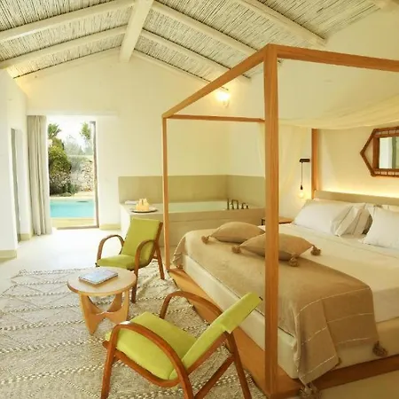 Corte Degli Aromi Pool & Resort