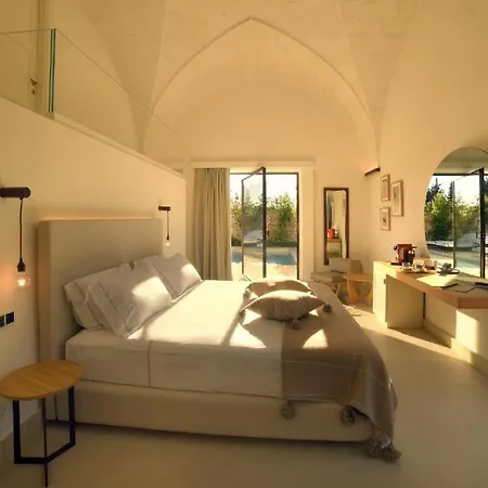 Resort Corte Degli Aromi Pool & *